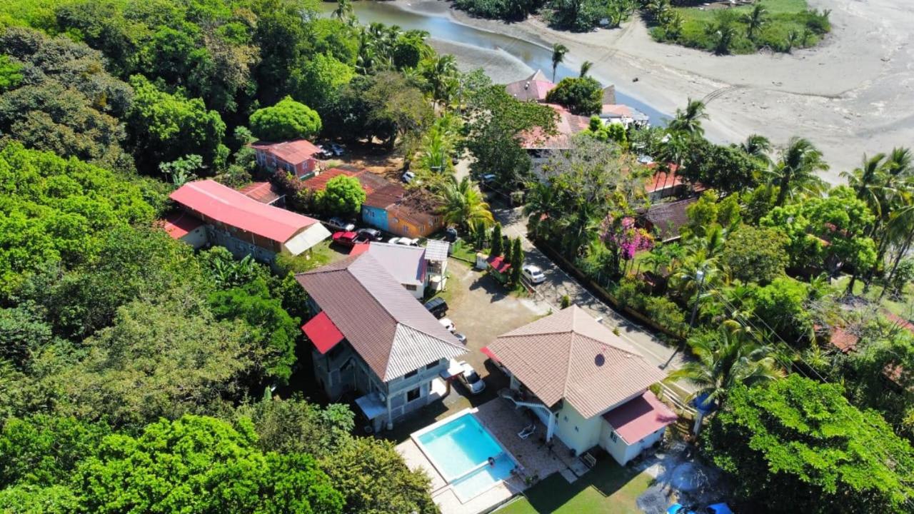 Oceans Hostal ซานตากาตาลีนา ภายนอก รูปภาพ