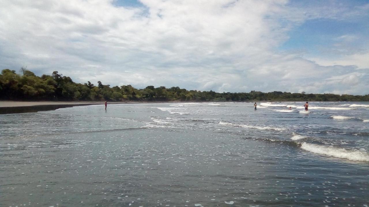 Oceans Hostal ซานตากาตาลีนา ภายนอก รูปภาพ